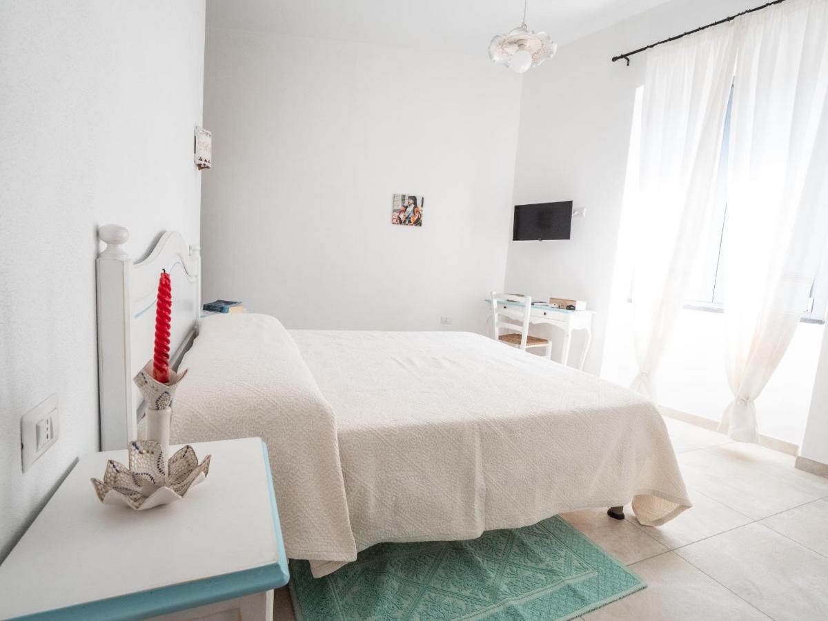 Affittacamere Solki SantʼAntìoco 外观 照片