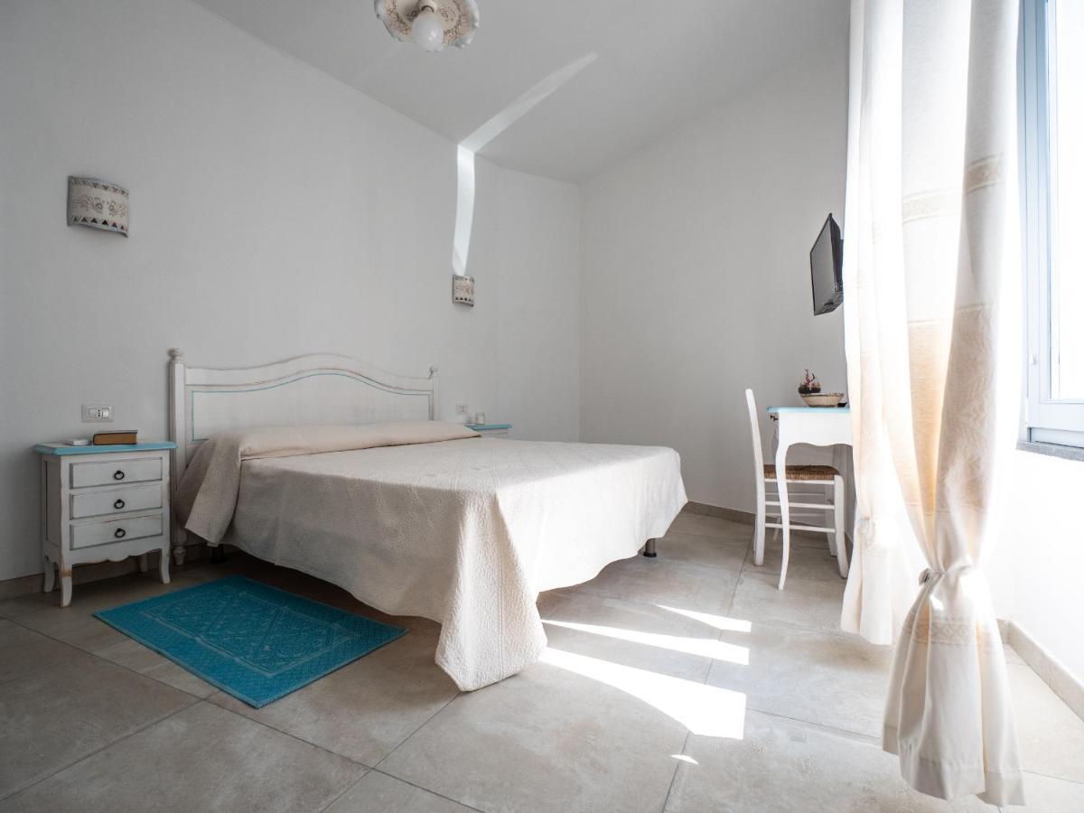 Affittacamere Solki SantʼAntìoco 外观 照片