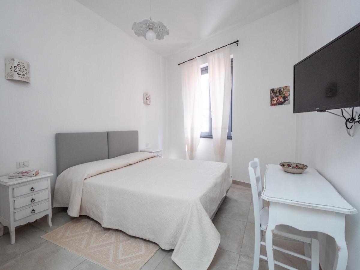 Affittacamere Solki SantʼAntìoco 外观 照片